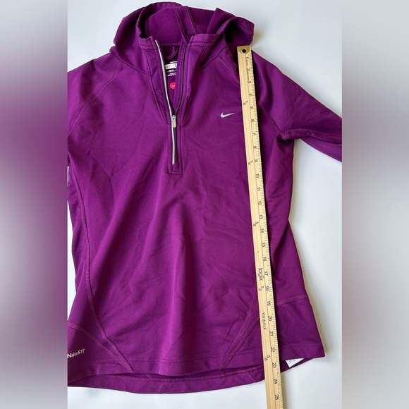 NikeFit Dry Purple Half Zip Fitted Running Hoodie Sweatshirt Women’s Size Medium - Picture 4 of 6